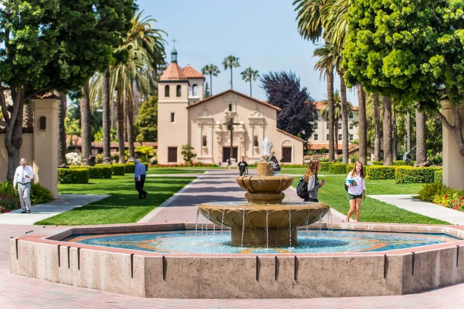 Mission Santa Clara de Asís and its fountain in Santa Clara