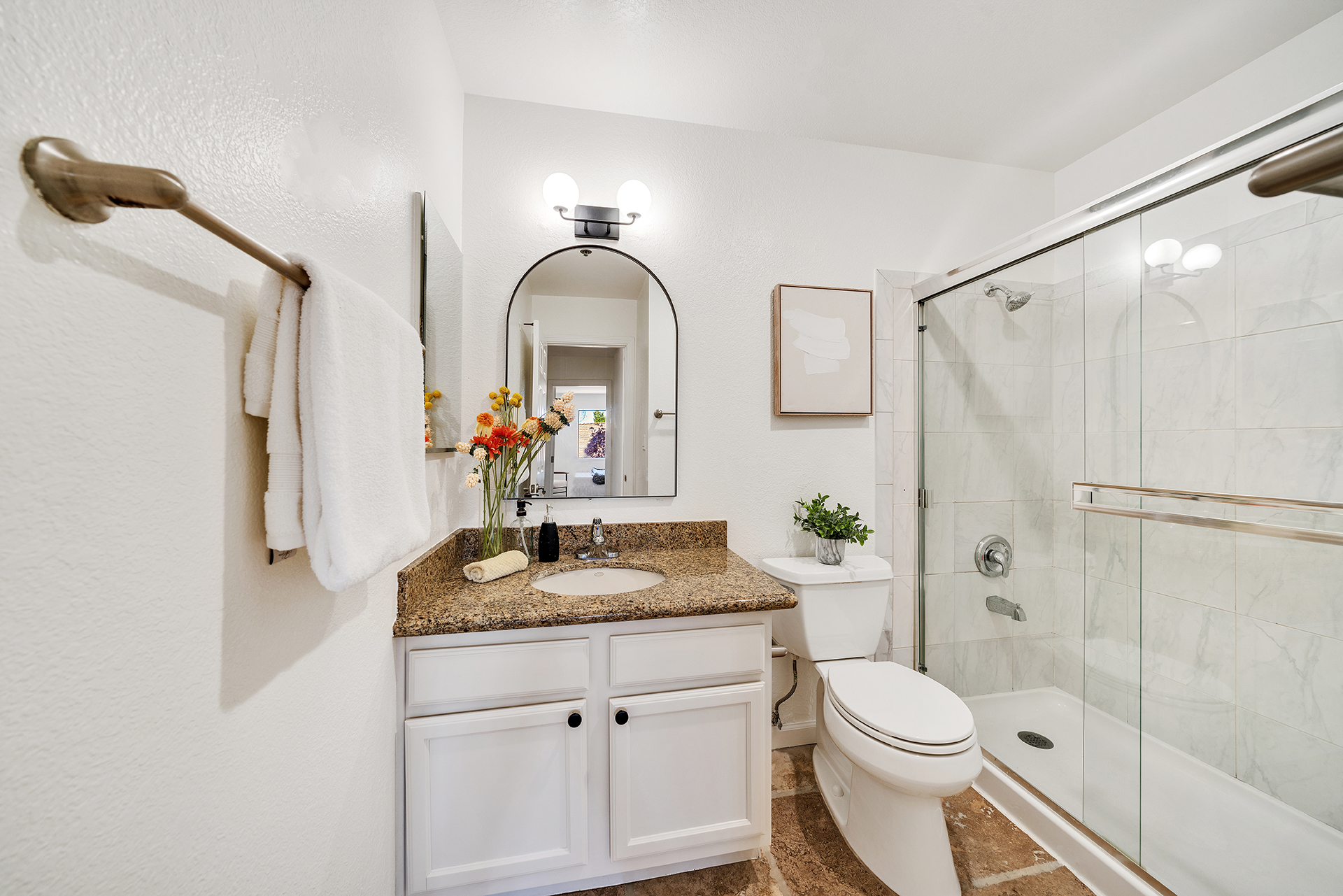 Bathroom, unit 318