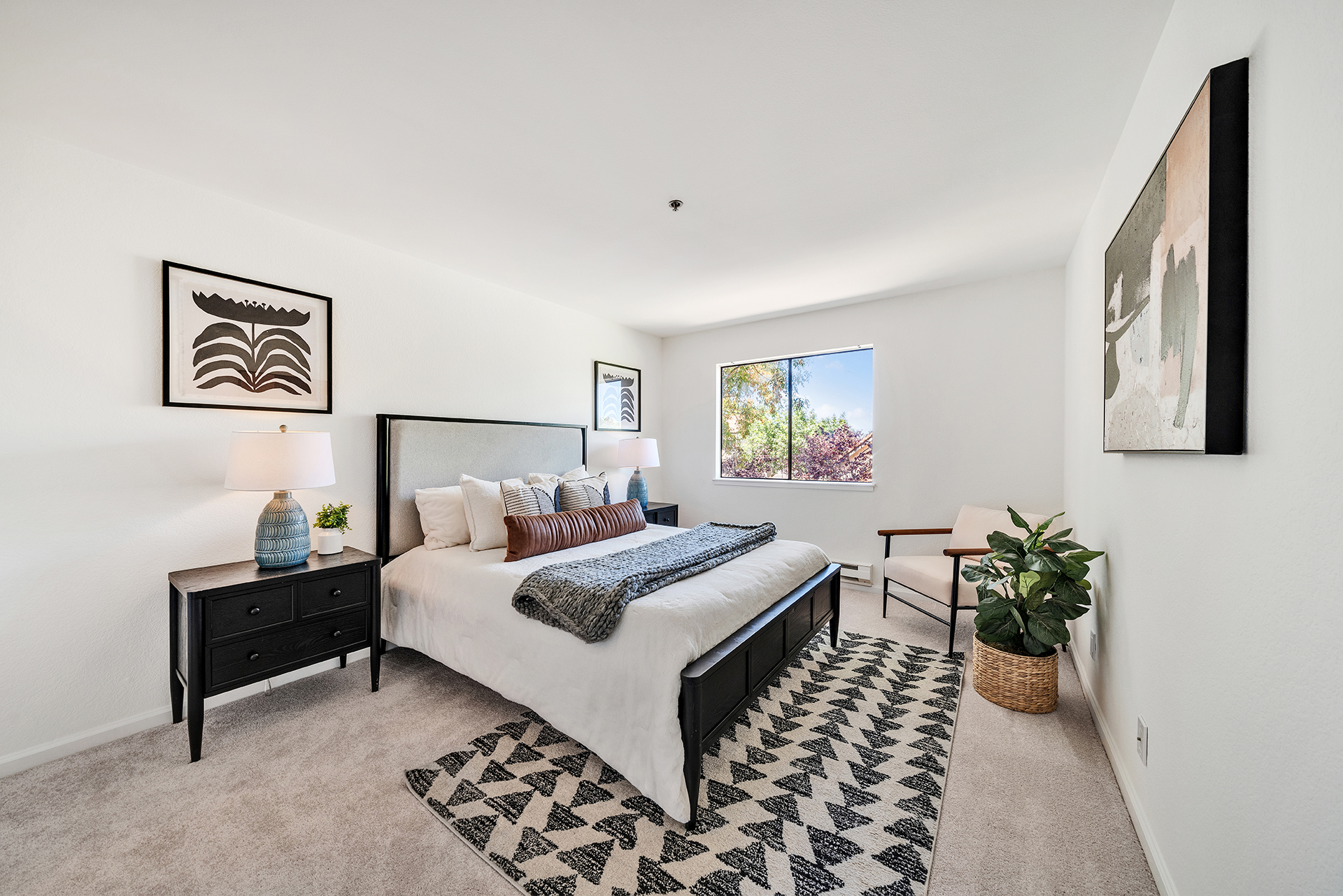 Bedroom, unit 318