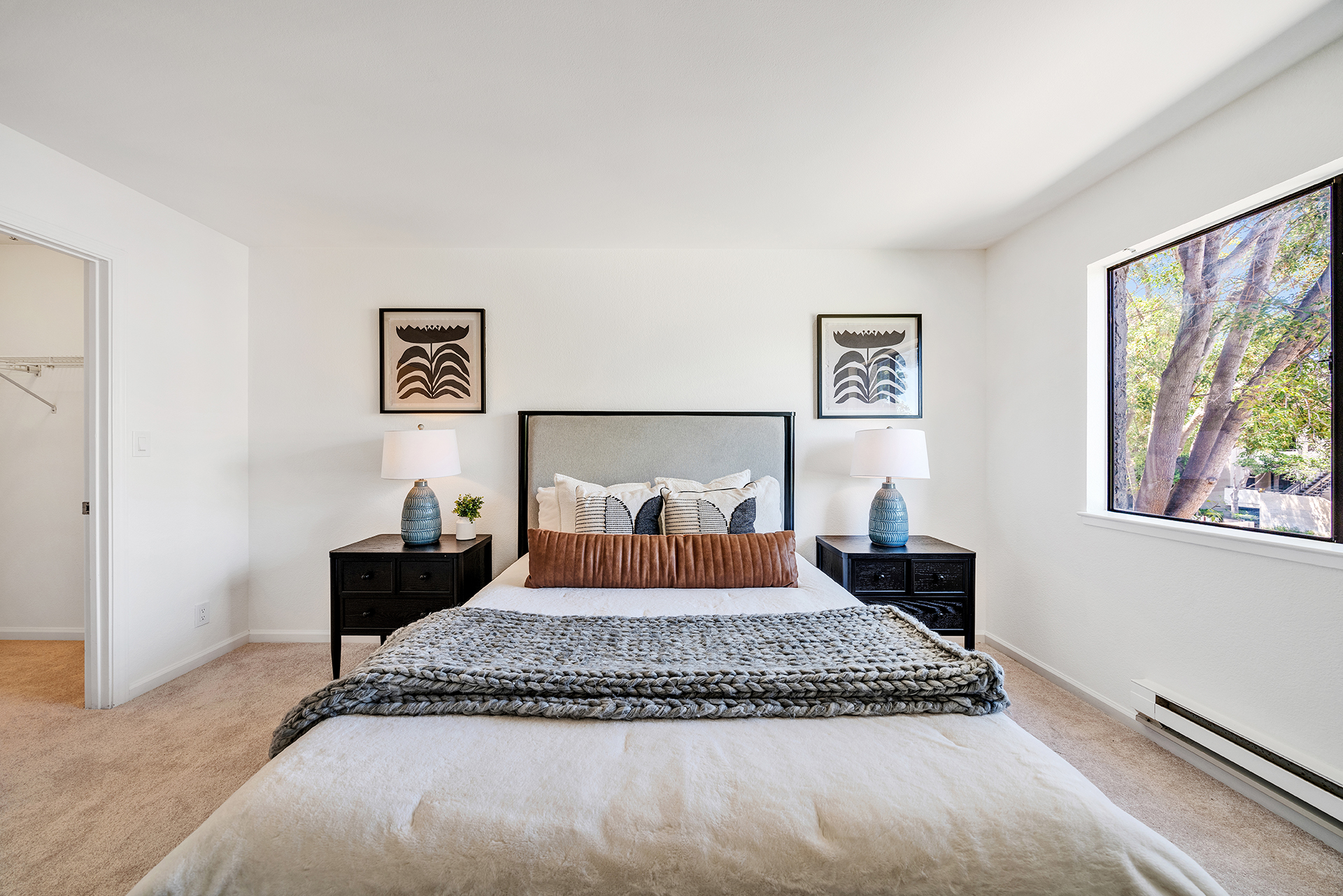 Bedroom, unit 318